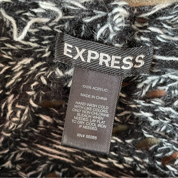 Express Marled Poncho - Picture 7 of 7